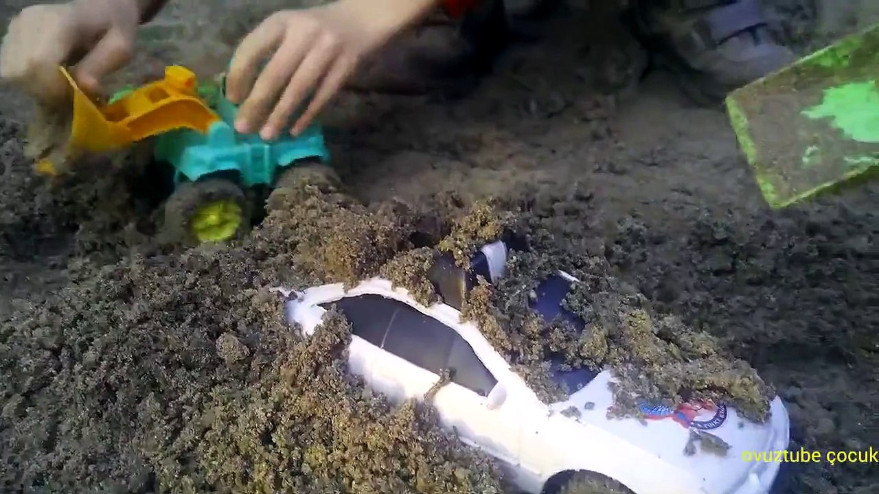 ,oyuncak kepçe,oyuncaklar,oyuncak arabalar,oyuncak araba,buldozer,toy buldozer