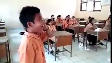 Very Beautiful & powerful AZAN by school boy in china