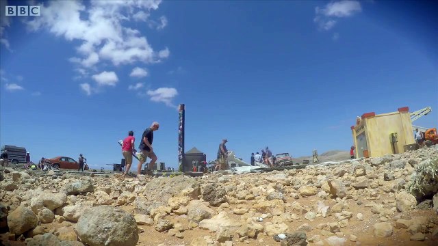 How to build a TARDIS in 50 seconds - Doctor Who: Series 9 (2015) - BBC