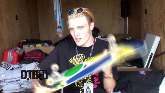 Neck Deep / Ben Barlow - TOUR TIPS (Top 5) Ep. 403 [Warped Edition 2015]