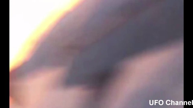UFO SIGHTING 100% REAL CAUGHT ON CAMERA 2015 -The Unidentified flying object sighting 2015 part 01
