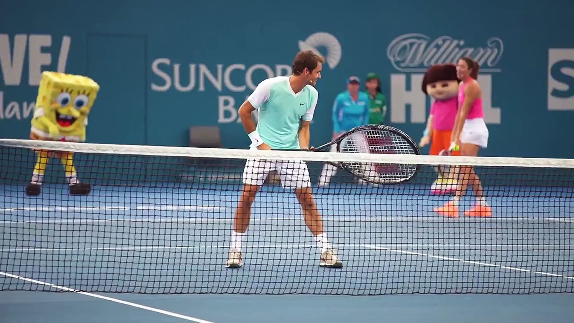 Roger Federer joue avec une raquette géante à Brisbane - Vidéo Dailymotion