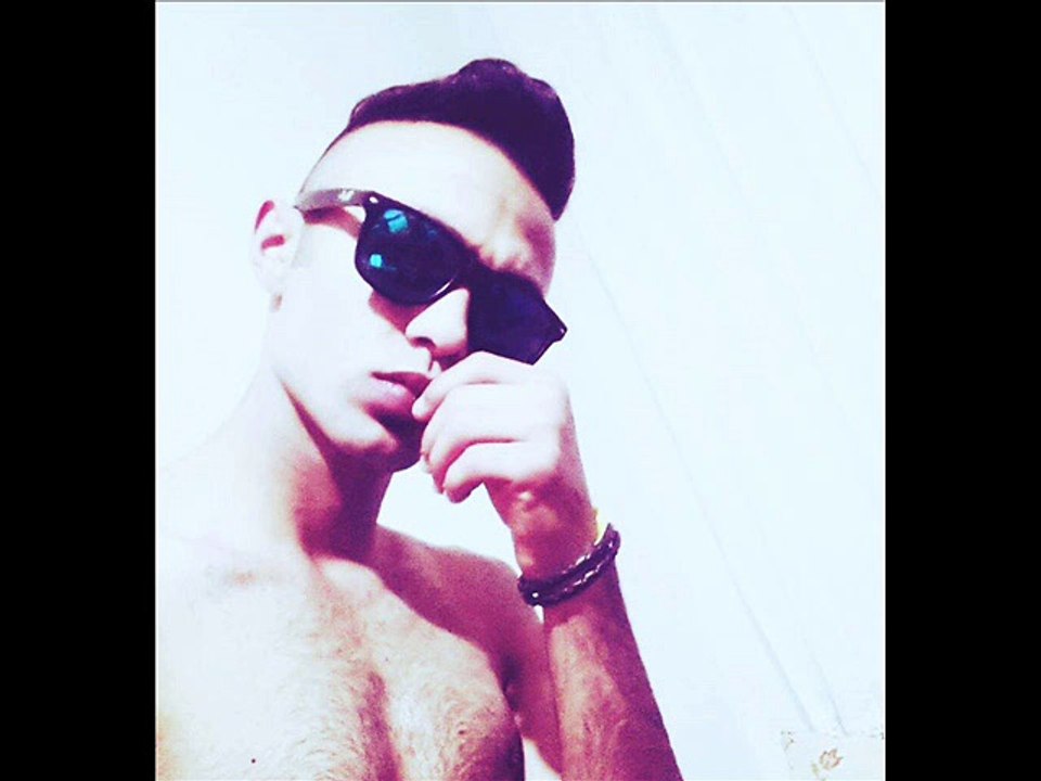 Emre Türlü Ah Bu Ben ( MAZHAR ALANSON )