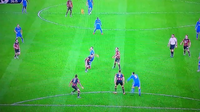 Jamie Vardy incredible miss