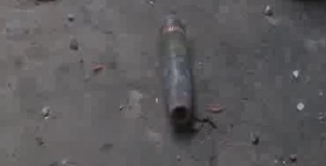 Sur'da eve roket isabet etti... Olay yerinden ilk görüntüler