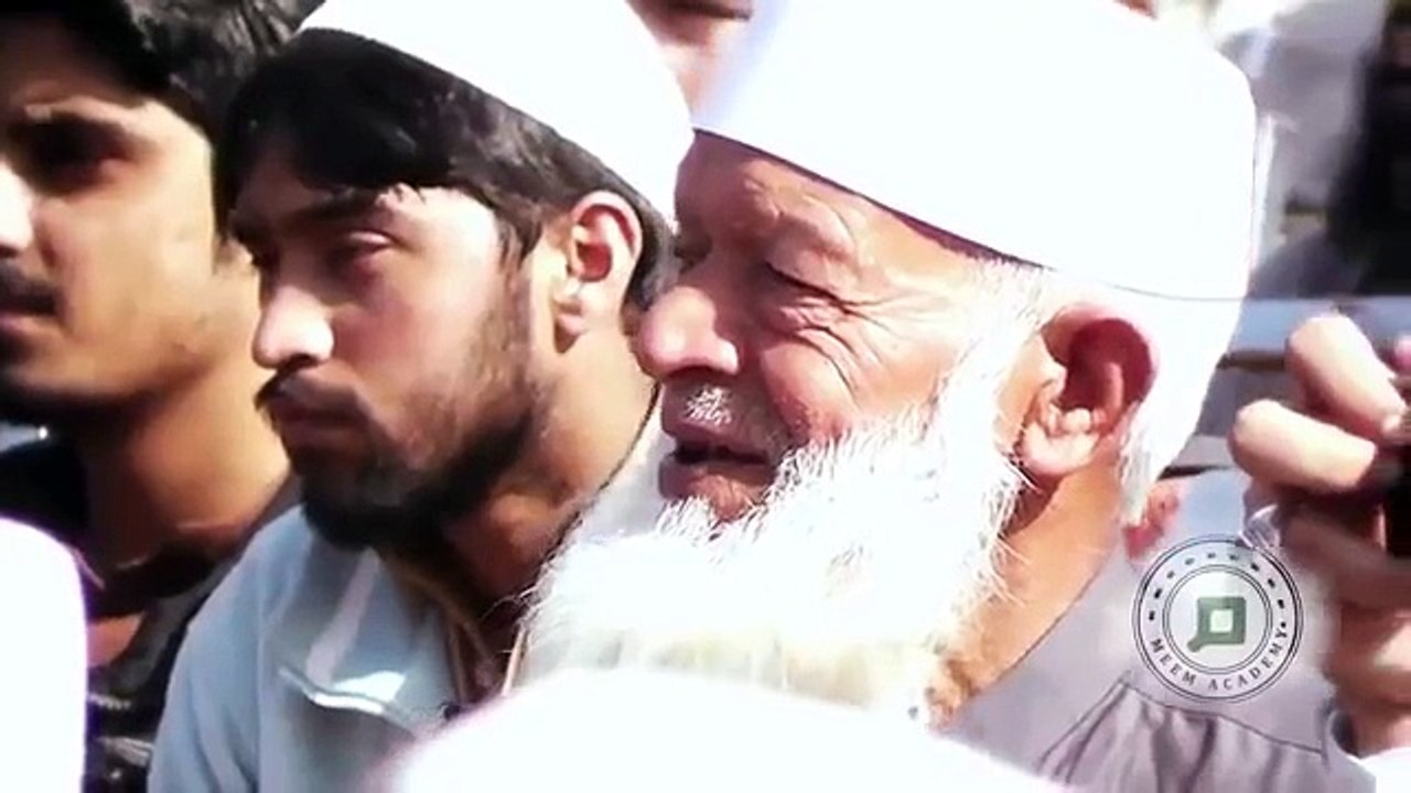 Funny Cigarette Story of Childhood by Maulana Tariq Jameel