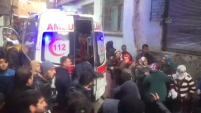 Roketatar Mermisi Eve İsabet Etti: 1 Ölü, 2 Yaralı (1)