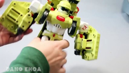 Đồ chơi Robot biến hình thành ô tô rất nhanh cho bé xem (3)