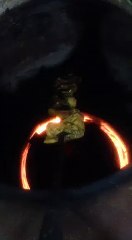 TANDOOR MEN BAKE HOTA HOA KHANA