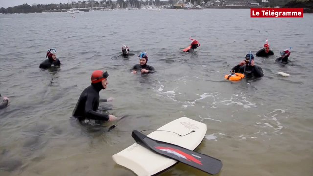 Paimpol. Champagne pour 20 nageurs à palmes dans le Trieux