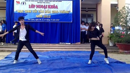 nhảy hiện đại Trường THPT Tân Bình part2