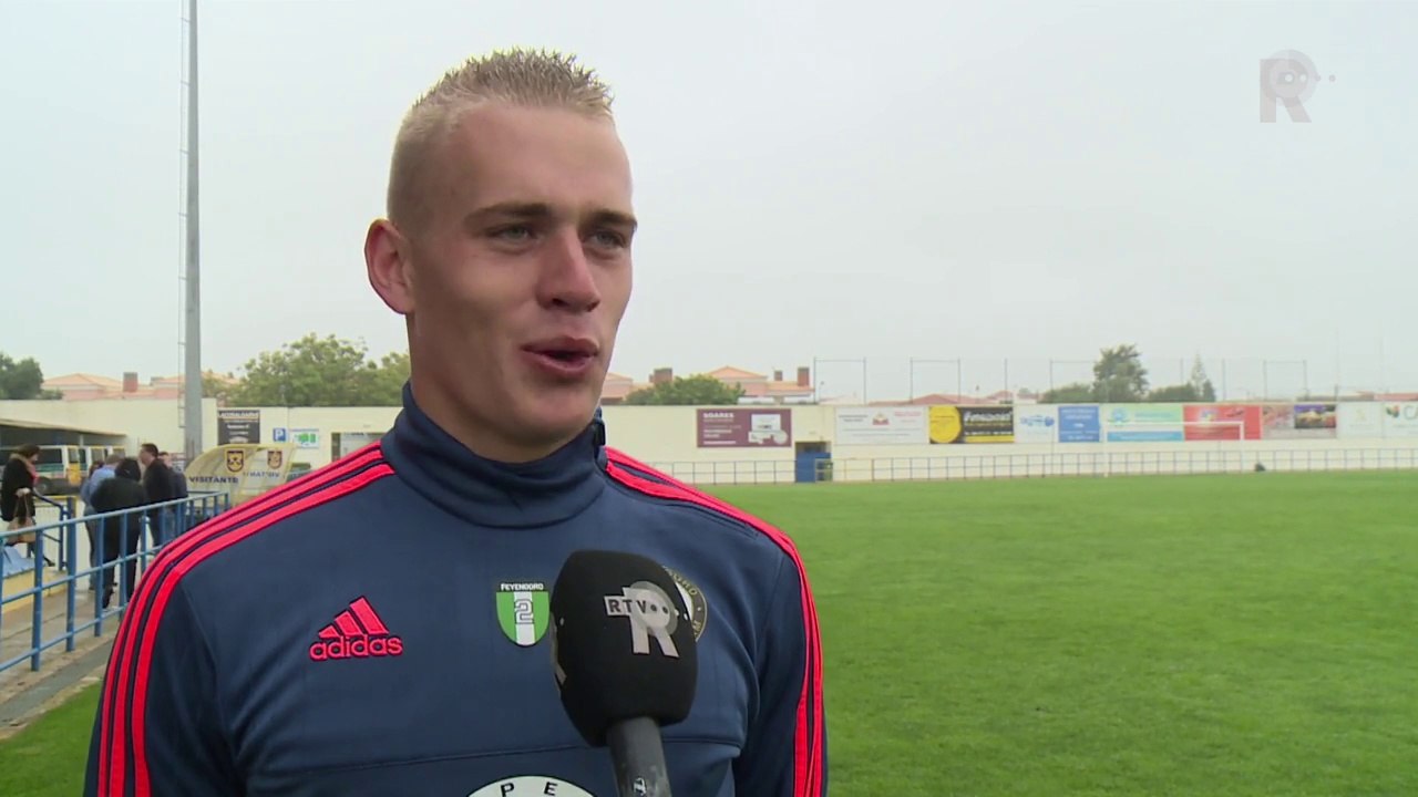 03-01-2016 Karsdorp wil niet over kampioenschap praten