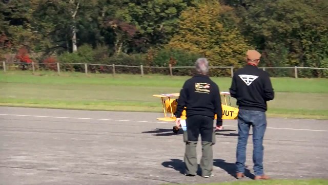 BÜCKER BÜ 133 YOUNG MASTER RC SCALE MODEL TRAINER PLANE / RC Airshow Hausen a.A. 2015