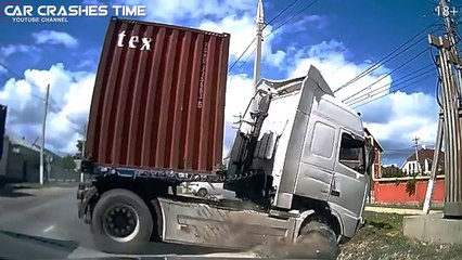 Car Crash Compilation - December 2015 - Episode #104 HD (720p)