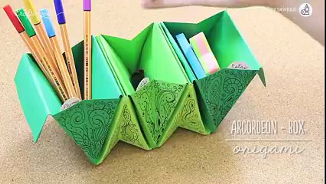 How To Make Arcordeon Box