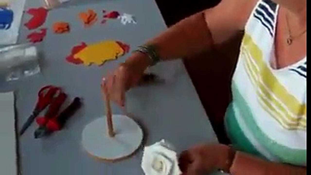Making White Ribbin Rose