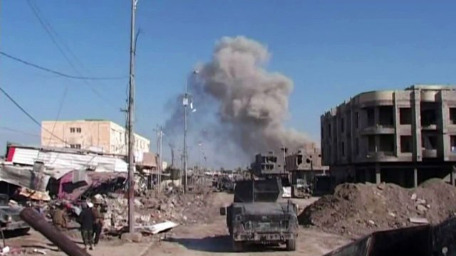 Iraqi forces extend Ramadi control, rescue civilians