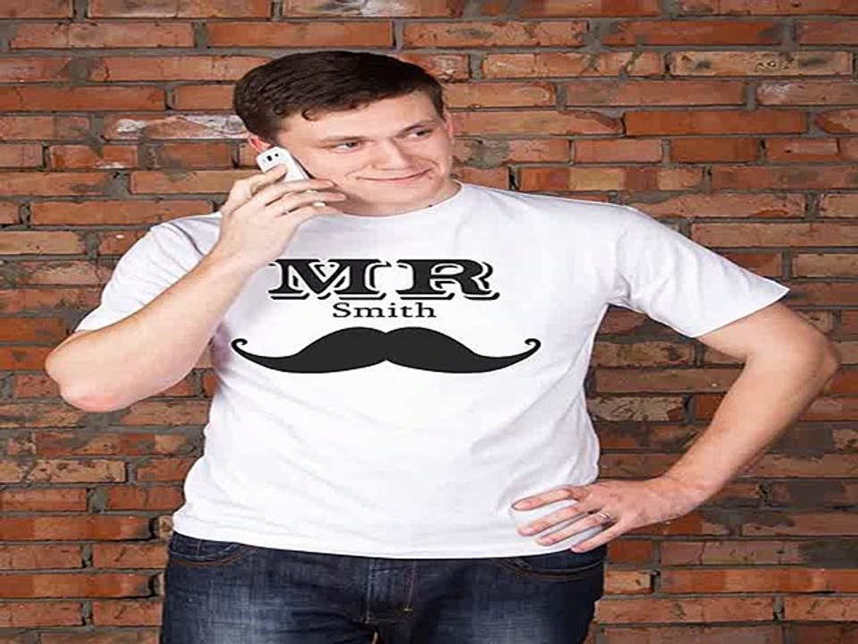 Недорогой подарок на именины - Футболка мужская с вашим текстом Mr & Mrs Smith в г. Красноярск