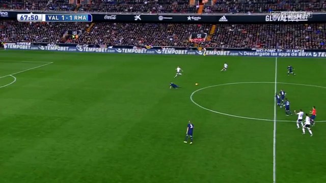 Mateo Kovacic Red Card For Brutal Faul - Valencia 1-1 Real Madrid 03.01.2016 HD