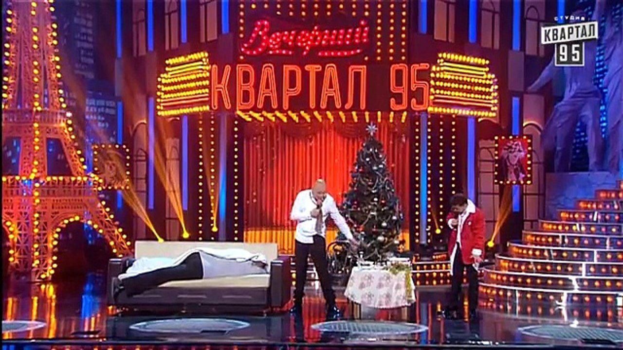 Новогодний врач - Скорая Помощь в Новый год тож...