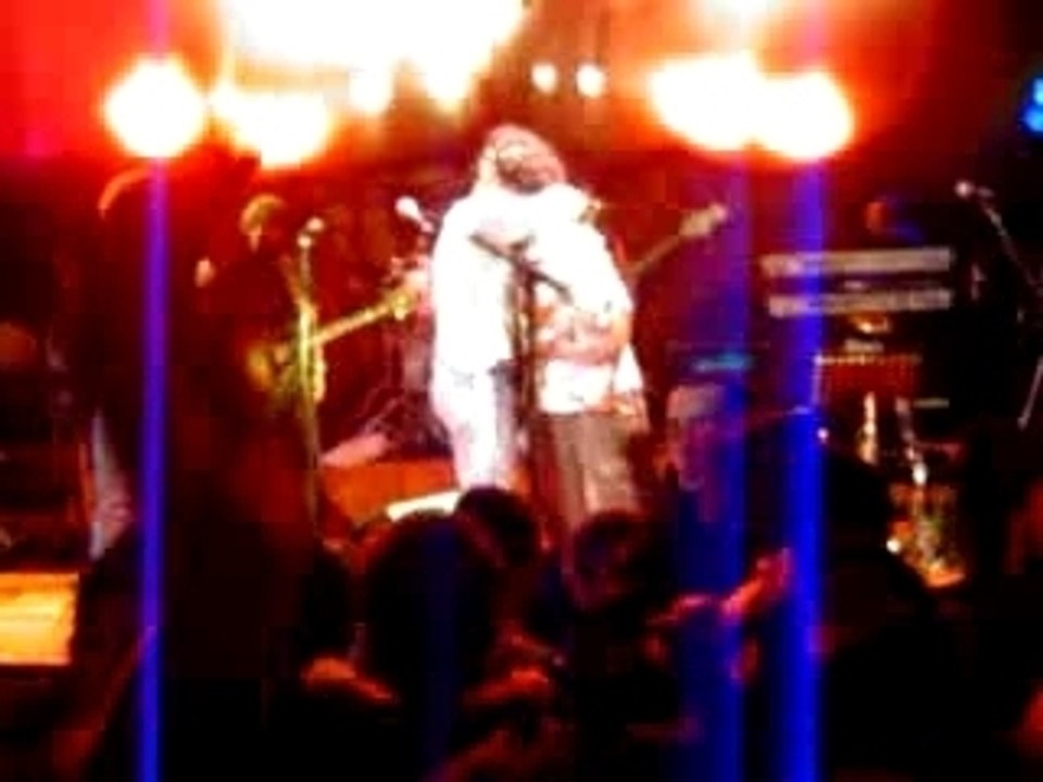 concert de takfarinas au cabaret sauvage 01