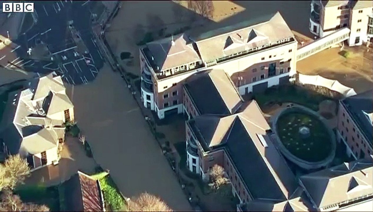 UK floods: Government pledges £40m to fix defences