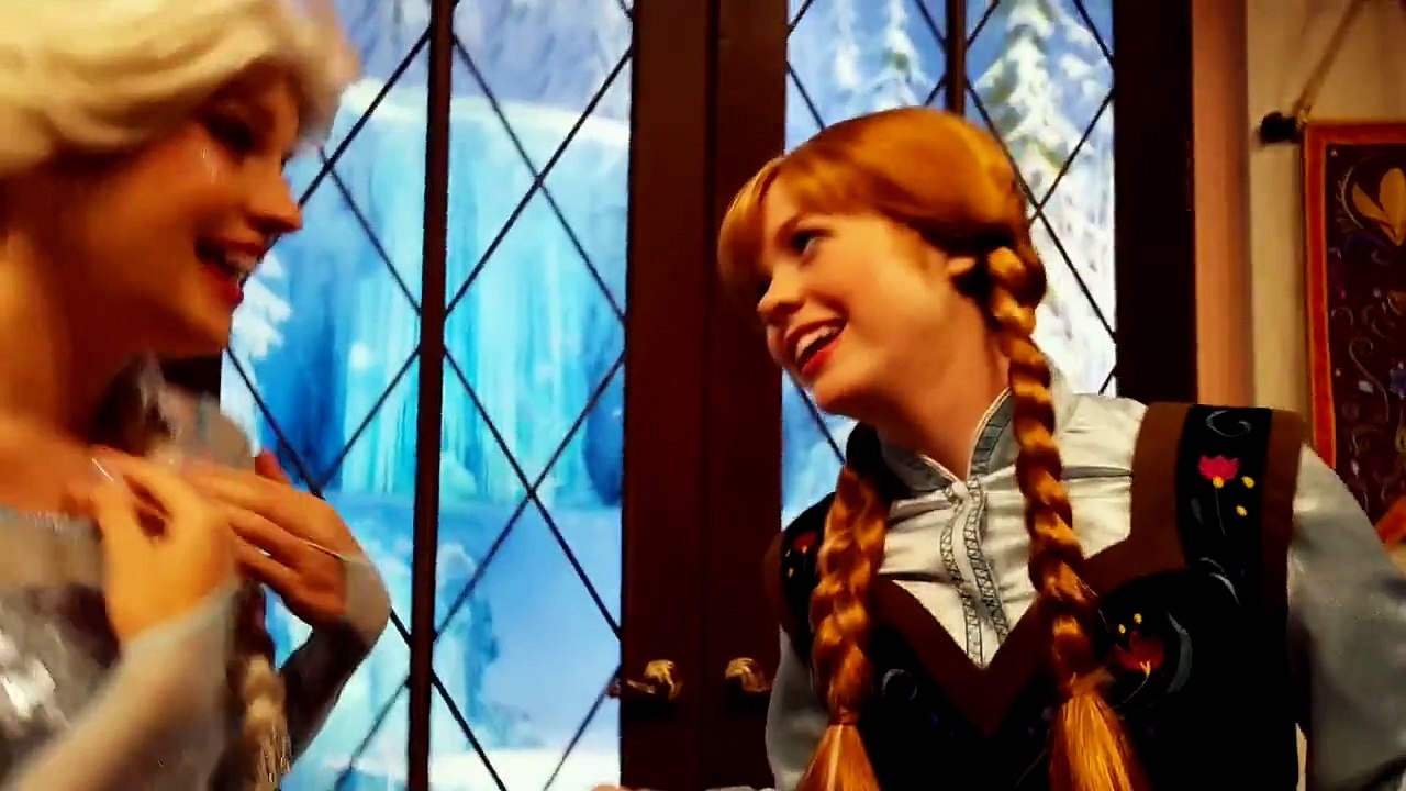 I LOVED ANNA & ELSA'S NEW JOKE  DISNEYLAND CA!