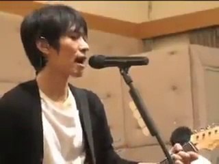SPITZ en vivo en el estudio [愛のしるし　スタジオライブ]