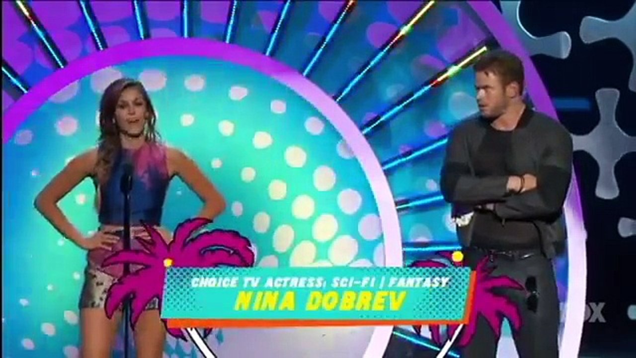 Kellan Lutz Doesn t Want to Be Part of a Nina Dobrev Rumor! - Teen Choice Awards
