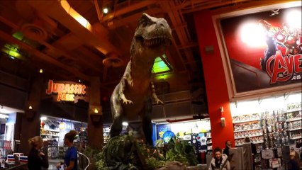 dinosaure jouet jurassic Park New JURASSIC WORLD park TYRANNOSAURUS REX 2016 by hasbro Toys R Us time square New York TR