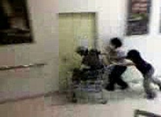 esy Dost ho to Dushmin ki kia Zrort