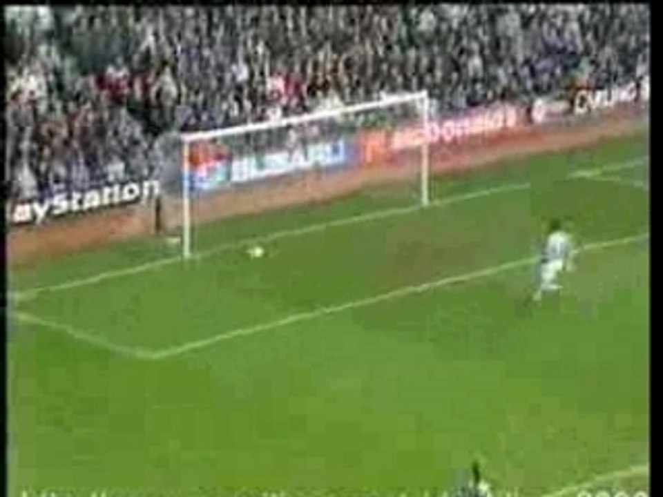 Video - Ronaldinho - Funny Goal
