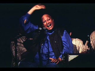 Nusrat Fateh Ali Khan REMIX - Jhoole Jhoole Lal