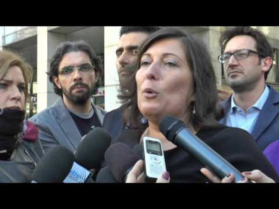 Napoli - M5S contro De Luca, Ciarambino: "Faccia chiarezza" (11.11.15)