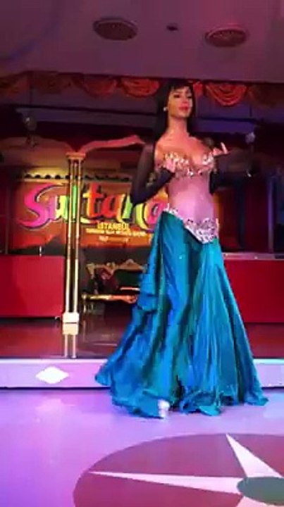 Excellent belly dance