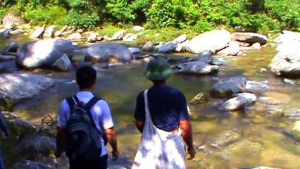 Swimming in the stream Thon Tha - Ha Giang