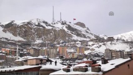 İpin Ucunda "Ekmek Kavgası"