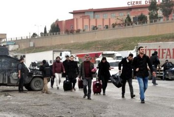 Güneydoğu'da Çalışan Öğretmenler, Sahte Evlilikle Kaçmaya Başladı!