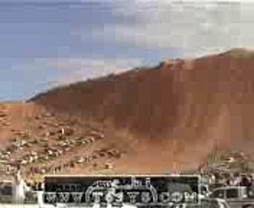 car Sand-Dune