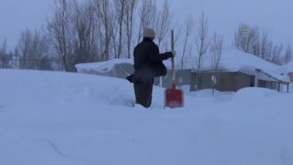 Yüksekova'da Karla Mücadele