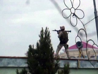 Afghanistan: face-à-face tendu avec des insurgés à Mazar-i-Sharif