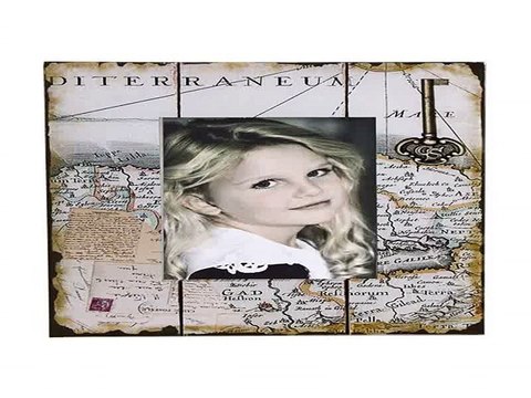 Недорогой подарок на все случаи жизни - Рамка для фото Карта мира в г. Владивосток