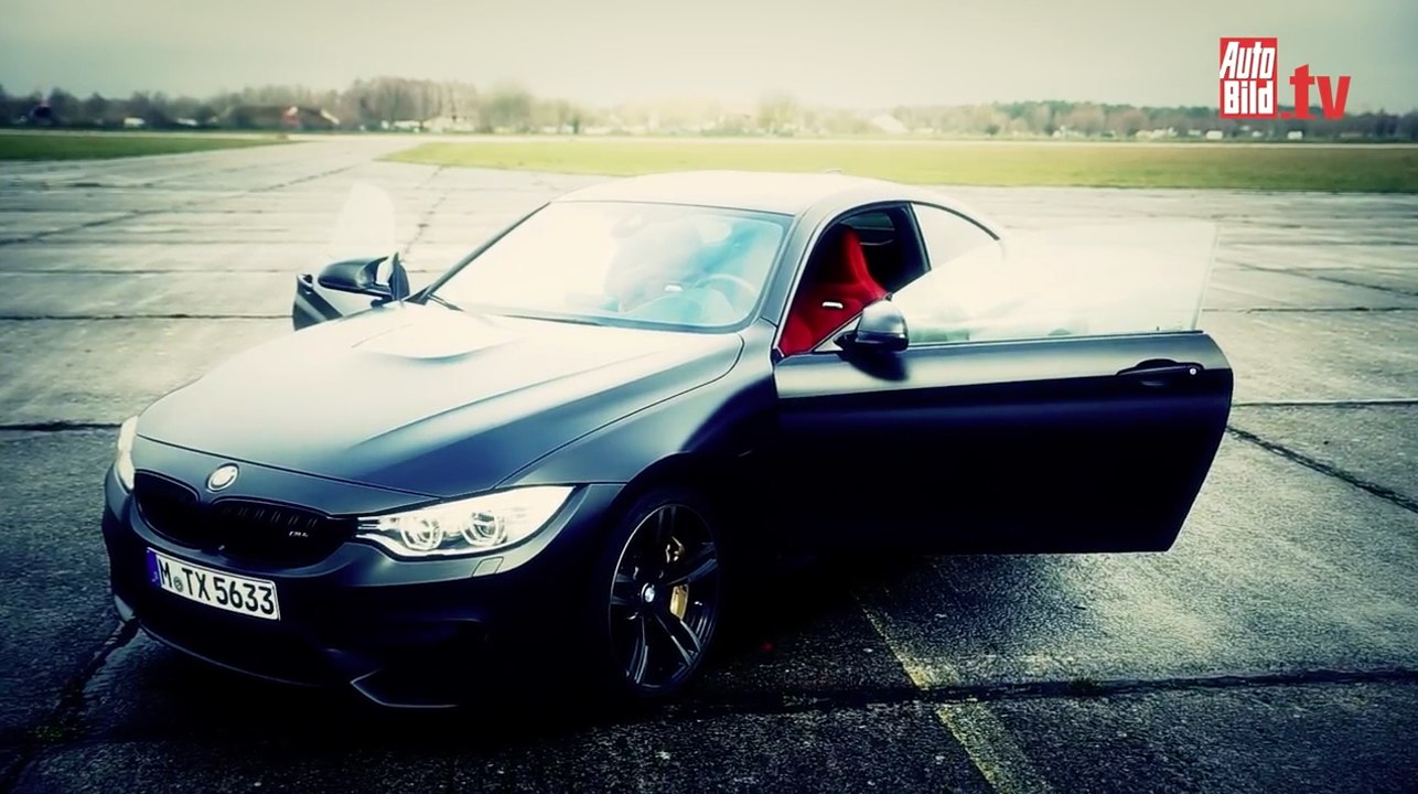 Drag Race dentro de casa: BMW M235i contra BMW M4