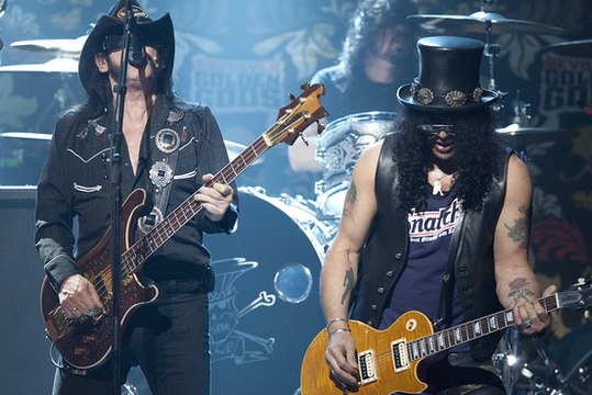 Slash, Lemmy & Dave Grohl - Ace of Spades - Live 2010