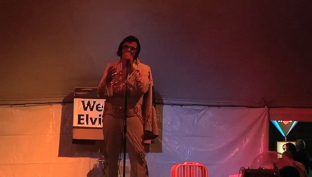 Norm Bakker sings 'An American Trilogy' Elvis Week 2007