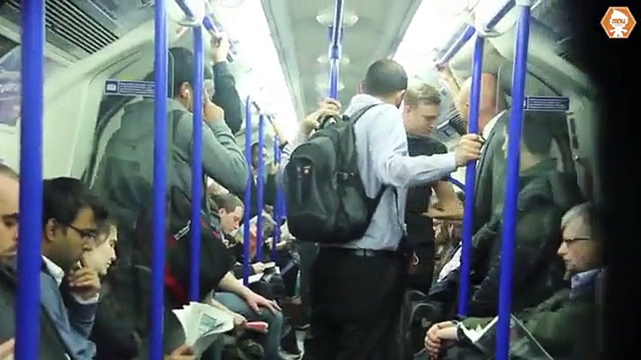 What a Brave Muslim Did When Beautiful Girl Harrased By A Man in Train, Proud To Be Muslim