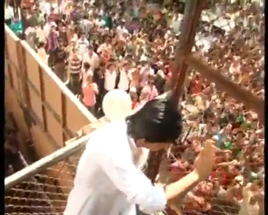 SHARUKH KHAN CELEBRATING EID