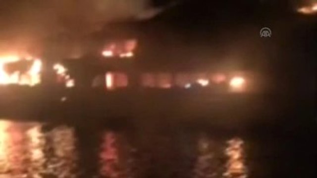 Marmaris'te Marinada 3 Lüks Yat Yandı