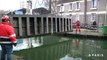 Mise à sec du canal Saint-Martin. Episode 1 : installation d'un barrage étanche