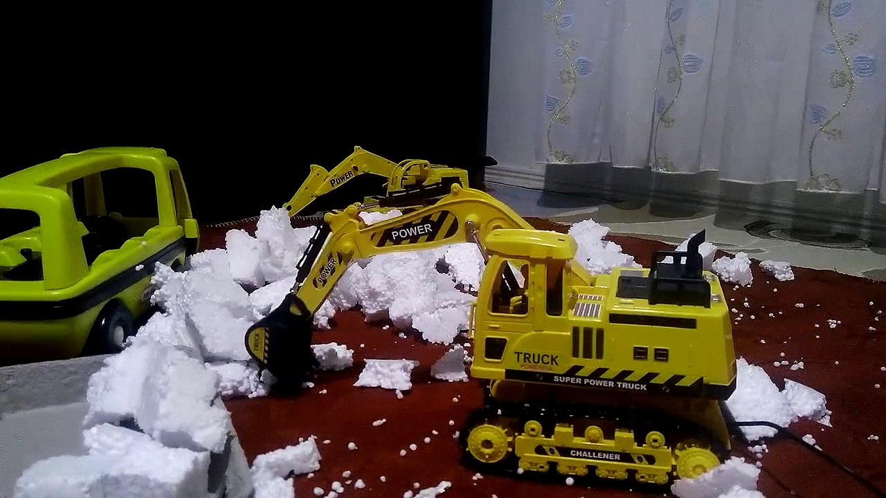 Oyuncak kepçe,oyuncak kepçeler,kepçeler,oyuncak arabalar,oyuncak araba,oyuncak,uzaktan